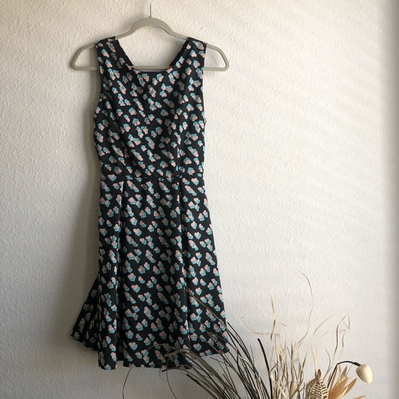 **SOLD** Modcloth navy heart pattern a line dress - Picture 3 of 8
